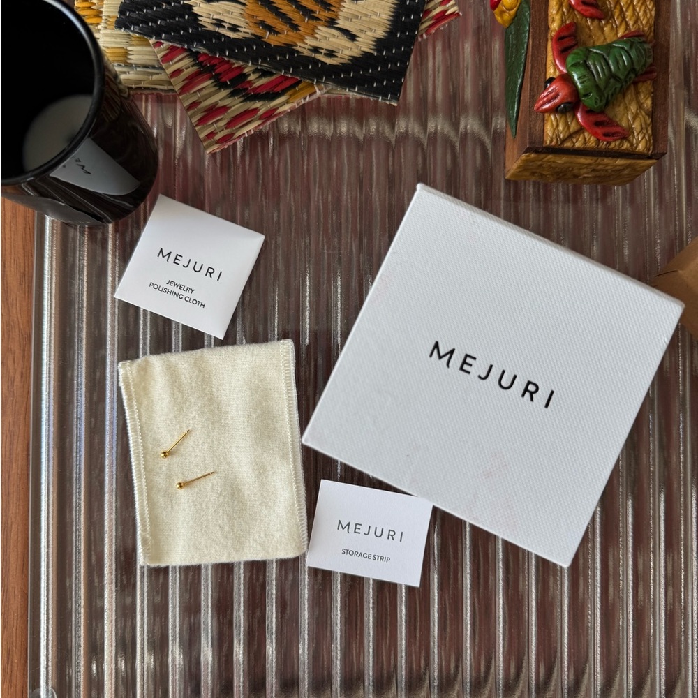 Mejuri 14k Gold studs